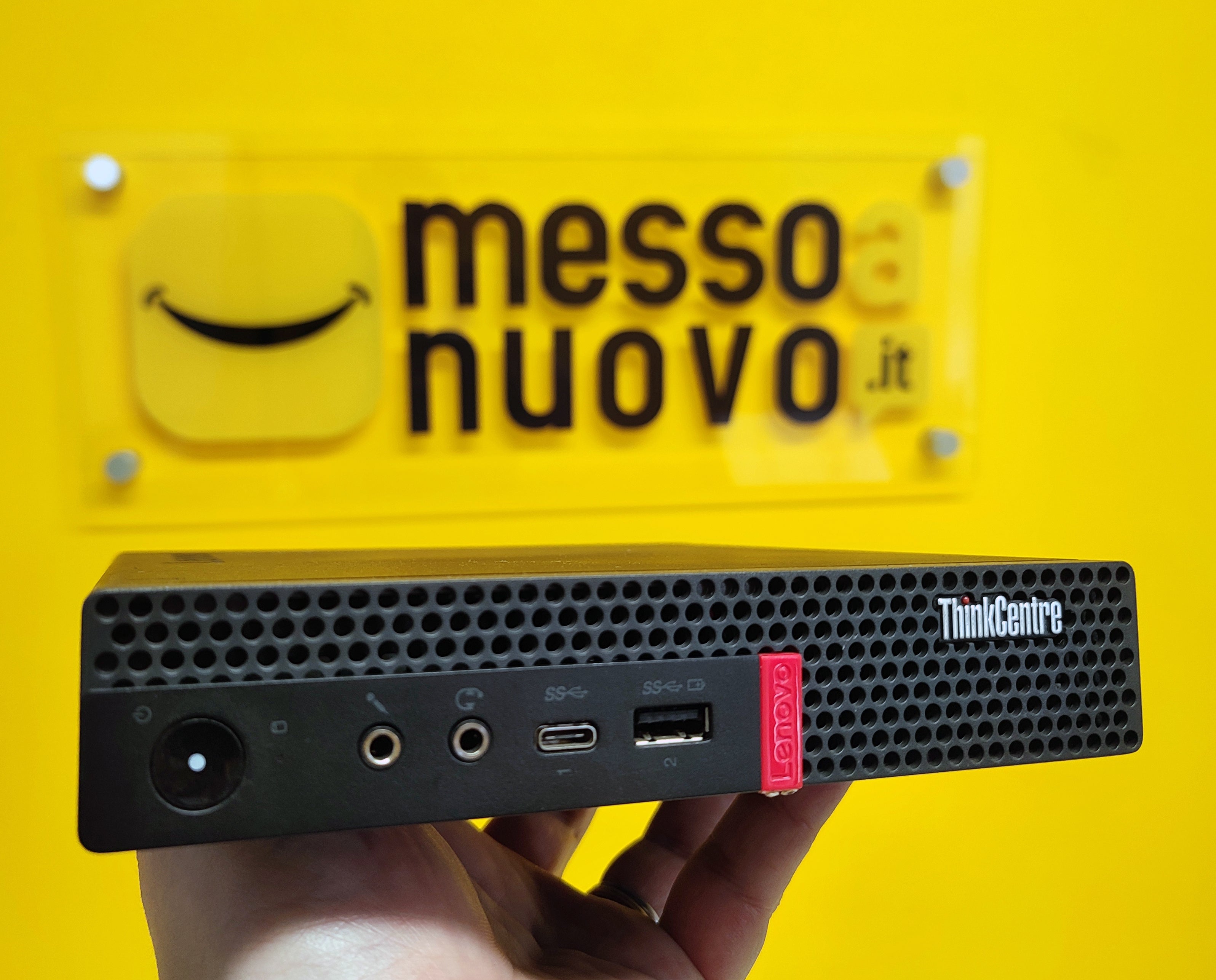 Lenovo ThinkCentre M920Q Mini PC Ricondizionato | Windows 11 Pro Display Port HDMI USB Type-C Ultra-Compatto e Potente Lenovo ThinkCentre M920Q Mini PC Ricondizionato | Windows 11 Pro Display Port HDMI USB Type-C Ultra-Compatto e Potente